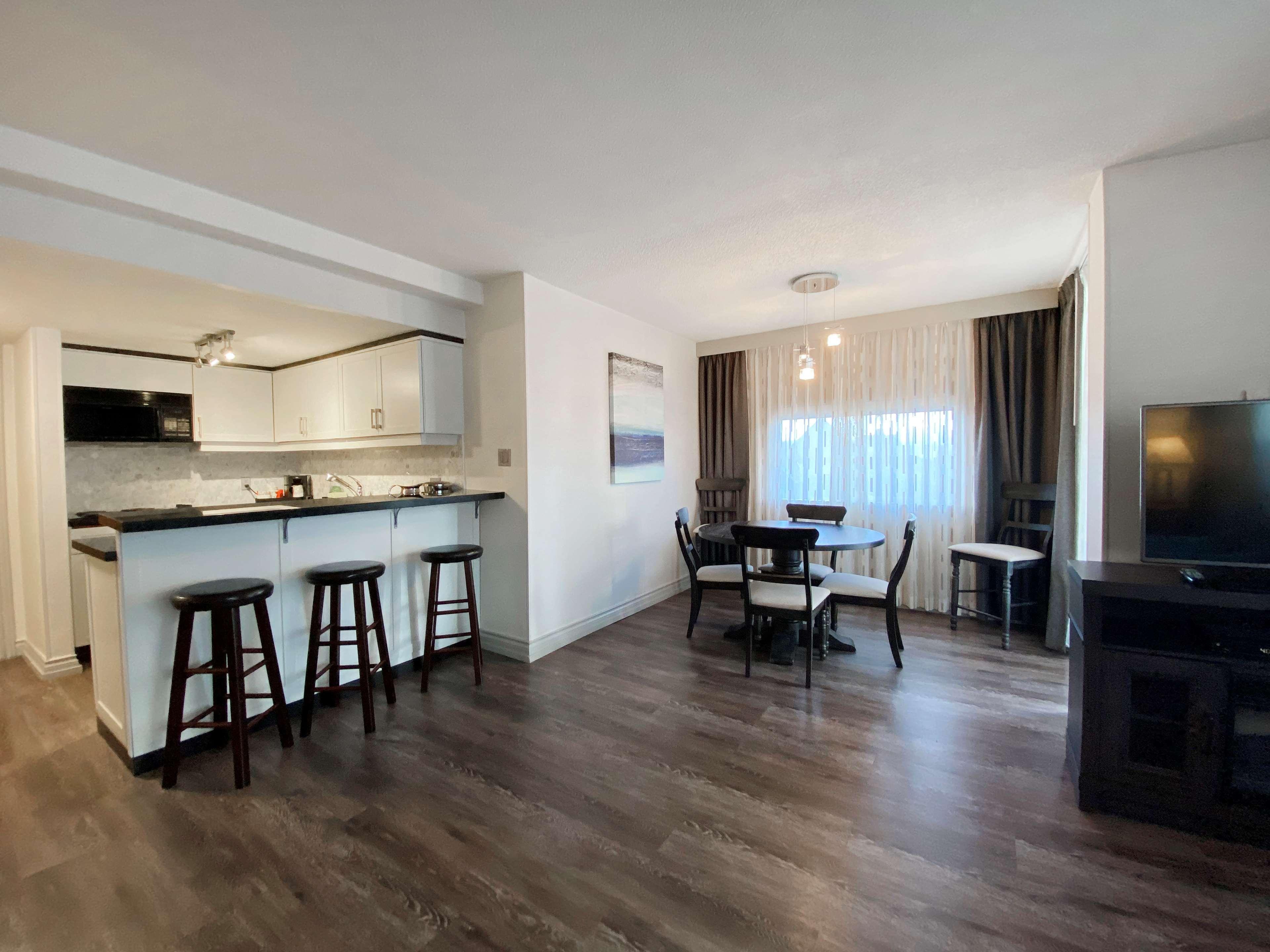 Best Western Plus Sands Vancouver Exterior photo