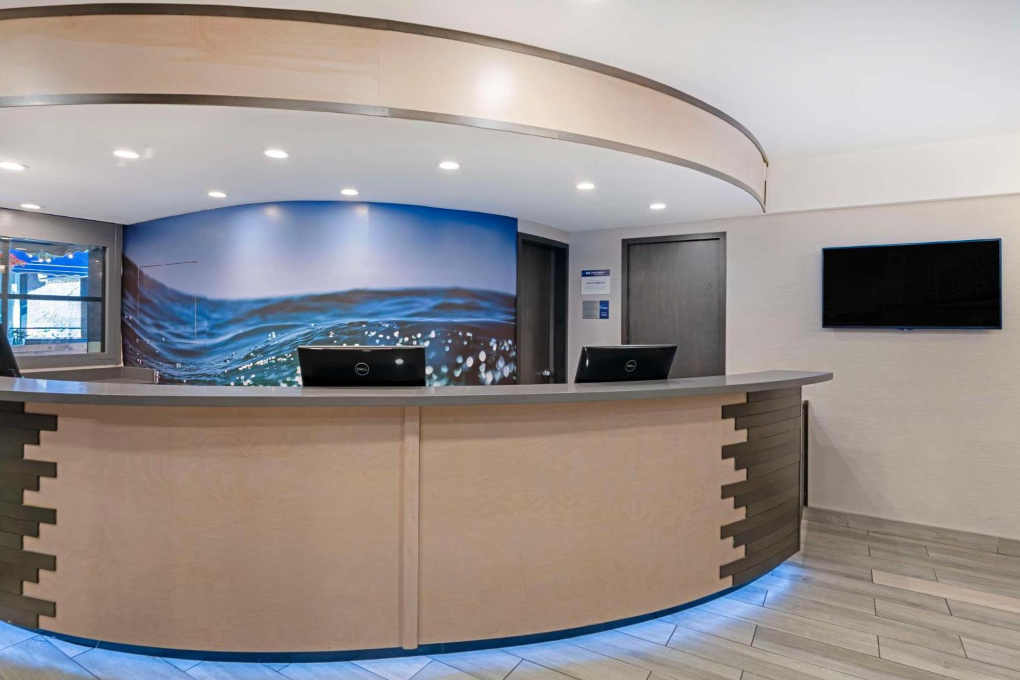 Best Western Plus Sands Vancouver Exterior photo